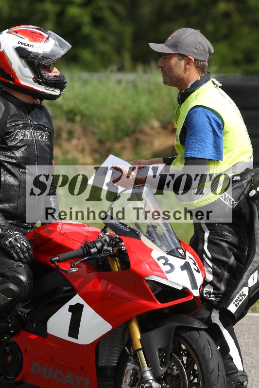 /Archiv-2025/10 23.04.2025 Cornu Master School ADR/gruen-vert/313